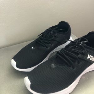 Puma sneakers - women